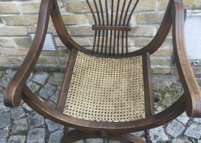 TAPISSERIE : Tapissier d'ameublement : Réfection de sièges, fauteuils... canneur rempailleur sur Antony dans les Hauts-de-Seine 92